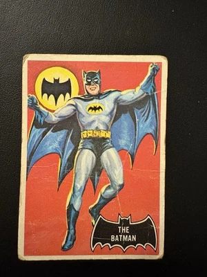 1966 OPC SET BREAK # 1 THE BATMAN PRINTED IN CANADA CENTERED (CREASE) - Image 1 of 2