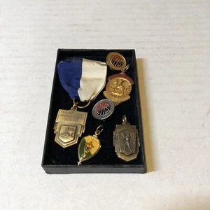 Vtg Lot (6) Awards Pins Reading High School Northwest Junior High School VSS - Picture 1 of 3