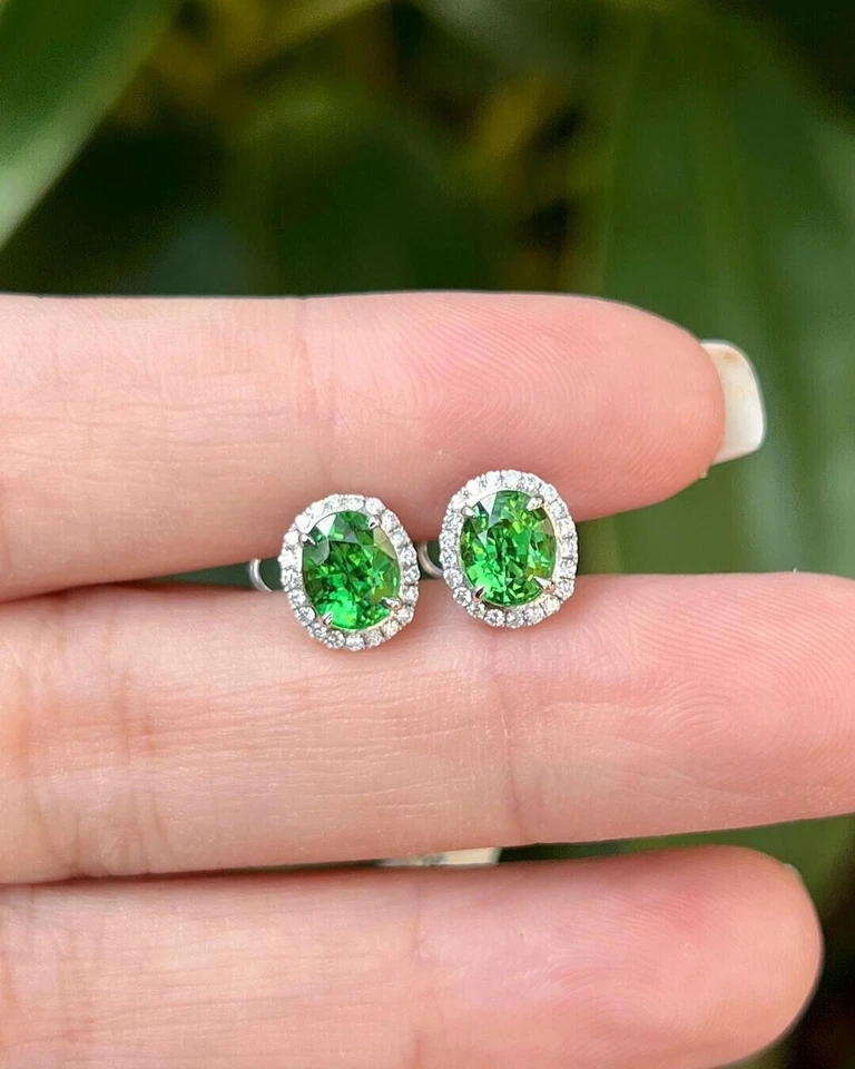 2.40Ct Oval Natural Green Garnet (Tsavorite) Diamond Earring Stud 14K White Gold - Image 1 of 4
