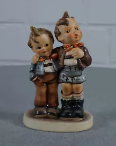 Bumblebee porcelain figure Hum 123 - Max and Moritz - Arthur Möller 13 cm - Picture 1 of 4