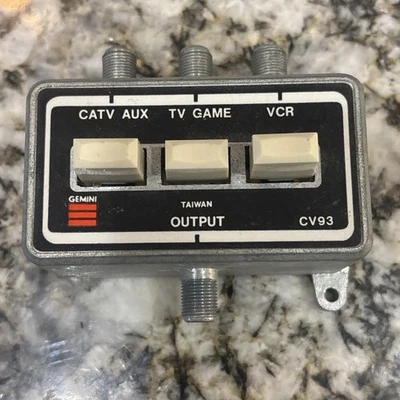 De colección Metal Gemini CV93 TV VCR 3 Vías Interruptor CATV AUX TV Juego VCR  Foto 1 de 3