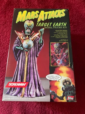 SCREAMIN MARS ATTACKS TARGET EARTH MODEL UNMADE HIGH GRADE BOX RARE - Image 1 of 4