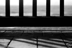 Photo Art Artiste Déco design Noir et Blanc - Entre Ombre et Mer 10x15cm - Foto 1 di 1