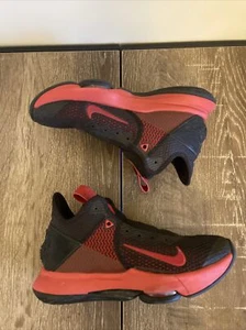 Lebron Witness IV size 7 used with box no laces - Picture 1 of 5