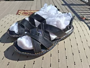 Ladies Born Strapped Sandals Size 9 - Picture 1 of 21