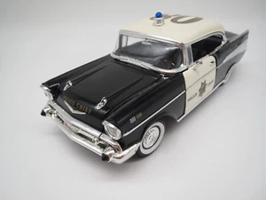 Road Legends  Chevrolet BelAir  "1957"  (Police Chief) 1:18 ohne Verpackung! - Bild 1 von 12