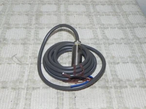 Omron PROXIMITY Sensor TL-X5F1 - Picture 1 of 5