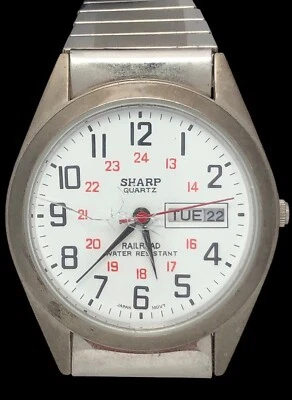Reloj De Colección Sharp Hombres 34mm Ferrocarril 24 Horas Plateado Cristal Tiene Grietas Nuevo Batt. Foto 1 de 4