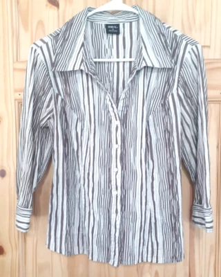 Tribal Brown White Stripe Women Blouse Sz M Crinkle 3/4 Sleeve V Neck Button Up - Image 1 of 4