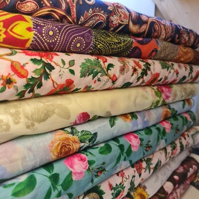 Floral Rose Rasen Polycotton Stoff Handwerk Kleid Kostüm Quilten Material 44" - Bild 1 von 4