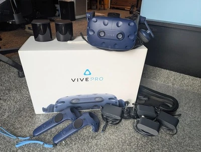 HTC Vive Pro complete system with Base Station 2.0 - 99HANW00100 VR System -Blue - Image 1 of 4