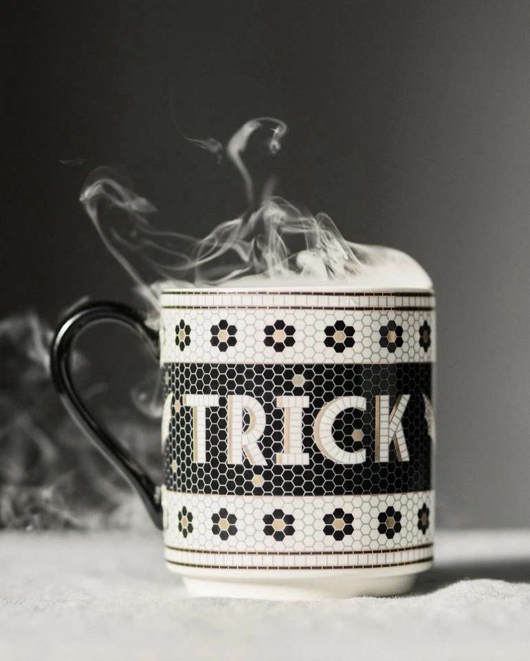 NUEVO ANTHROPOLOGIE BISTRO AZULEJO TRUCO TRATO MURCIÉLAGO CAFÉ TAZA DE TÉ COLECCIÓN HALLOWEEN Foto 1 de 4