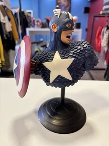 Captain America Silver age 8" Bust Dynamic Forces John Cassaday - #0982/1400 - Imagen 1 de 5