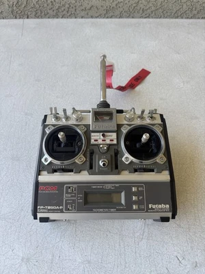 Unidad de Radio Control PCM Futaba FP-T8SGA-P (PARA REPUESTOS/REPARACIÓN) Regreso al Futuro Foto 1 de 4