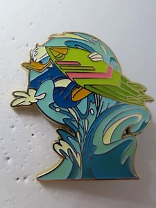 Disney Pin WDW Spotlight Surfing the Waves Donald Duck LE 1000 #62628 - Bild 1 von 2