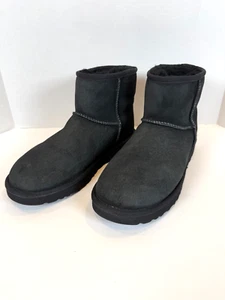 Size 8 - Authentic UGG Classic Mini II BLACK 1016222 Women's Soft Boots - Picture 1 of 6