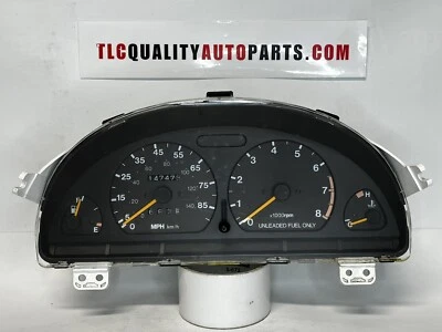 Cuadro de instrumentos Geo Metro 1995 con tacómetro 147 k millas *Leer* Foto 1 de 4