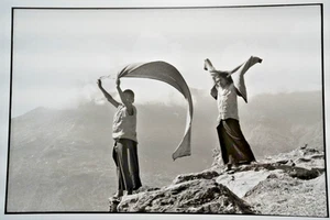 PHOTO ARGENTIQUE 1990' Olivier Culmann reportage en Chine 18X24cm NOIR ET BLANC - Picture 1 of 1
