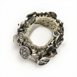 Pulsera Botones Vintage Mediados de Siglo Elastizada Crochet Tono Plata Estilo Victoriano - Imagen 1 de 24
