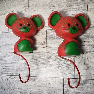 2 Vintage Punze 1977 Calico Maus Blumen rot grün gelb Strumpfhalter - Bild 1 von 8