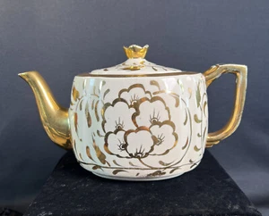 Rare Vintage Ellgreave Burslem Teapot Gold Gild Floral & Cream Japanese Inspired - Picture 1 of 13