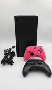 Microsoft Xbox Series X 1TB modello 1882 (2023) con controller nero e rosa  - Foto 1 di 15