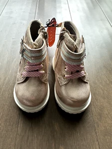 Botas de Combate Wonder Nation Bebé Niña Estrella Rosa Brillo Fácil Encendido/Apagado Infantil Talla 3 - Imagen 1 de 7