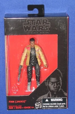 Figura de acción Star Wars Finn Jakku 3,75" negra de colección 2015 exclusiva de Awaken en paquete Foto 1 de 4