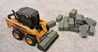 Set of 24 bales - Britains baler compatible Grass Or Hay (1:32 scale) - Image 1 of 4