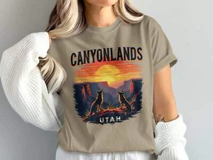 Canyonlands Utah Sunset with Wolves T-Shirts - Picture 1 of 106