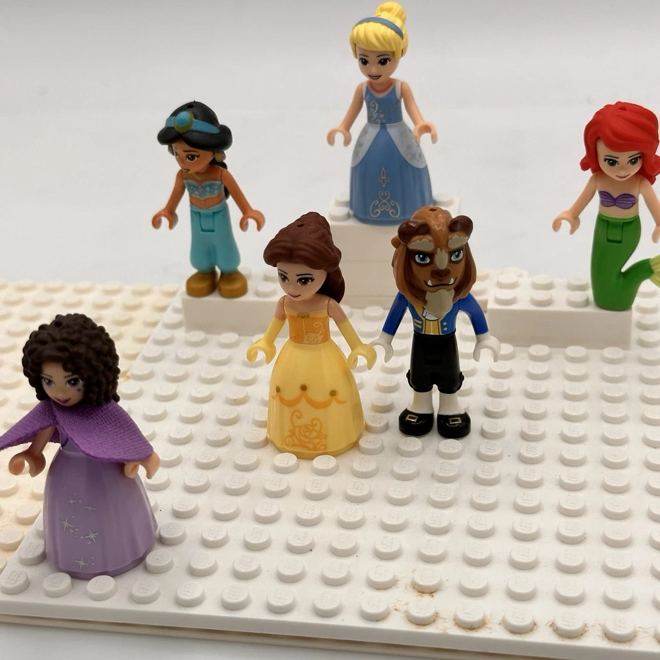 LEGO Disney Princesa Mini Muñeca Lote Ariel Bella Jazmín Cenicienta Rapunzel Bestia Foto 1 de 4