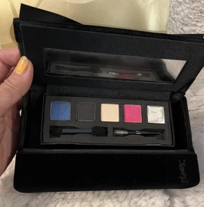 100% Yves Saint Laurent YSL Couture Velvet Clutch Complete With Makeup & Mirror - Picture 1 of 6