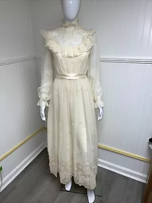 Vestido de novia vintage años 70 marfil bordado manga alfil maxi gasa transparente 4 Foto 1 de 4