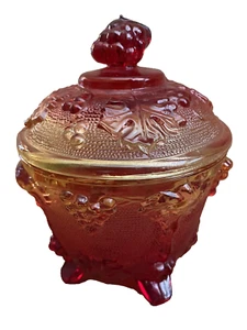 VTG Carnival Glass Footed Candy Dish Harvest Grapes Jeanette Amberina Farmhouse - Picture 1 of 8