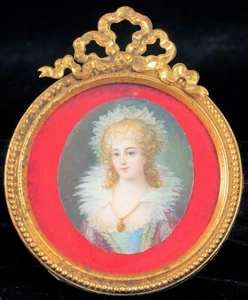 ANTIKE HANDBEMALTE MINIATUR PORZELLANMALEREI VIKTORIANISCHE FRAU KÖNIGIN JUWELEN! - Bild 1 von 3