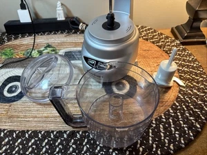 Cuisinart Mini-Prep Plus Food Processor Chopper, Silver Color: CGC-2 *TESTED!* - Picture 1 of 12