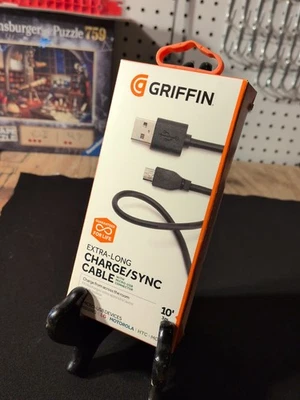 Griffin Extra-Long Charge/Sync Cable 10' Cable - Image 1 of 4