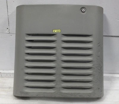 Generac 005250 20Kw 166.7 Amp 1 Phase Enclosure Side Panel 22 3/8" x 23" - Image 1 of 4