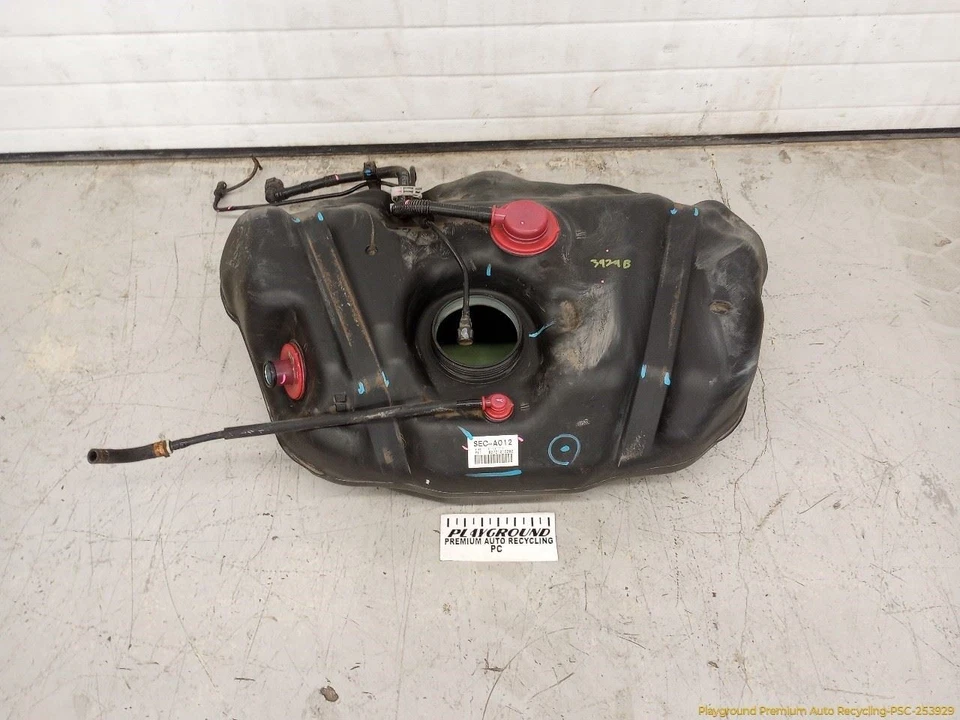 Acura TSX Fuel Gas Storage Reservoir Tank 2.4L 4 Cyl Fits 2006-2008 06 07 08  Foto 1 de 4