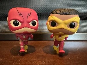 Lot of 2 Funko Pop! The Flash #713 & Kid Flash #714 Fastest Man Alive NO BOX - Picture 1 of 9