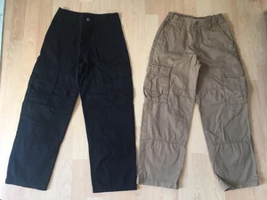 2er Set H&M Sommer Cargohose Gr. 134/140 - loose fit - beige & schwarz - top - Bild 1 von 6