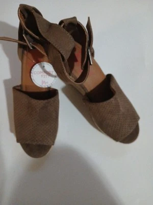 Jellypop Wedges Women's 6M  - Image 1 of 4