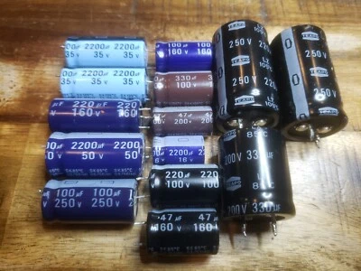 Lote de 14 condensadores TEAPO. Varios tamaños Foto 1 de 3