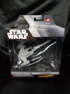 2023 Hot Wheels Star Wars Diecast Ship 17 Mandalorian's N-1 STARFIGHTER Stressed - Picture 1 of 6