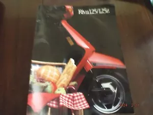Yamaha Riva125/125z Scooter Moped Motorcycle Dealer Brochure 1986 - Foto 1 di 3