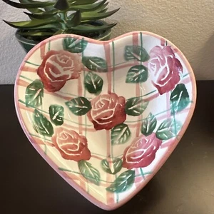 Demain Heart-shaped Hand-Painted Ceramic Trinket/Candy Bowl Made in Italy - Picture 1 of 8