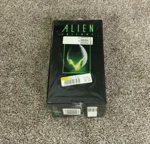 Alien Trilogy 3 VHS SEALED Fox Watermarks Rare 1993 NOS Hype Sticker - Picture 1 of 4