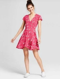 NWT Pink Floral Mini Wrap Dress Xs - Picture 1 of 2