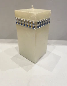 2 x White Rectangle Pillar Candles with Square Diamontes, 15cm Tall - Picture 1 of 3