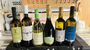 vino Offerta Degustazione I Nostri Aromatici Traminer ecc 6 Bott #303wineshop - Foto 1 di 8